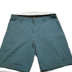Oakley Shorts Size L